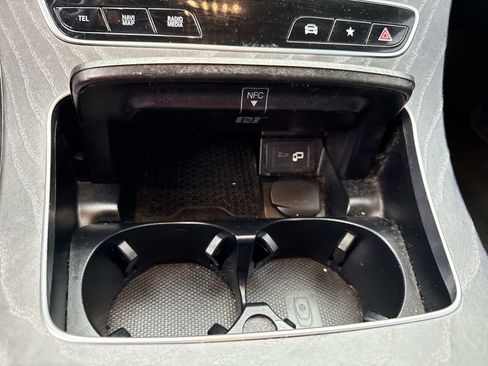 Used 2021 Mercedes-Benz E 350 4MATIC Sedan image 27