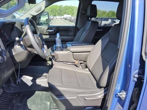 Used 2026 Chevrolet Silverado 2500 W/T AWD/4WD image 5