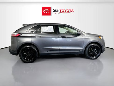 Used 2024 Ford Edge SEL image 2