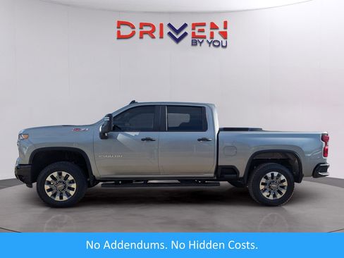 Used 2026 Chevrolet Silverado 2500 Custom w/ Custom Value Package image 1