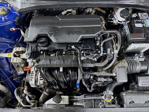 Used 2024 Hyundai Elantra SE image 38