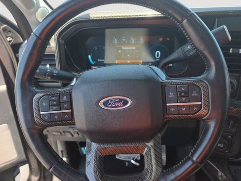 Used 2023 Ford F250 Lariat w/ Lariat Ultimate Package AWD/4WD image 14