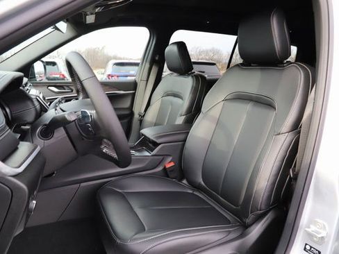New 2025 Jeep Grand Cherokee L Limited AWD/4WD image 13