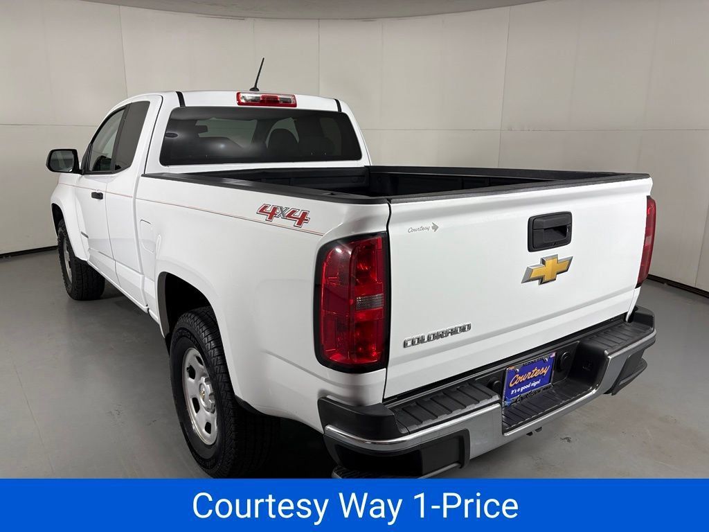 Used 2018 Chevrolet Colorado W/T w/ WT Convenience Package AWD/4WD image 9