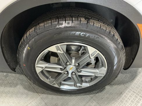 Used 2024 Chevrolet Blazer LT image 40