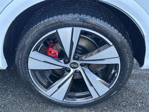 New 2025 Audi SQ5 Premium Plus image 4