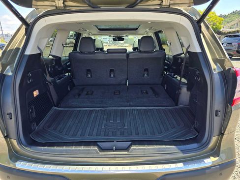 Used 2023 Subaru Ascent Limited w/ Technology Package AWD/4WD image 14