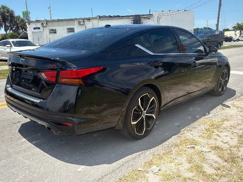 Used 2023 Nissan Altima 2.5 SR FWD image 5