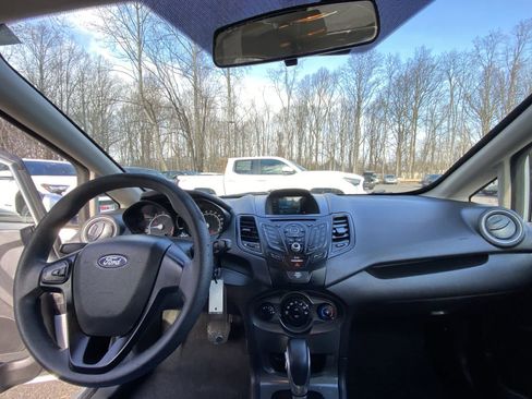 Used 2016 Ford Fiesta S image 24