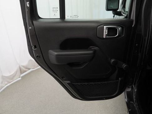 Certified 2024 Jeep Wrangler Unlimited Sport AWD/4WD image 43