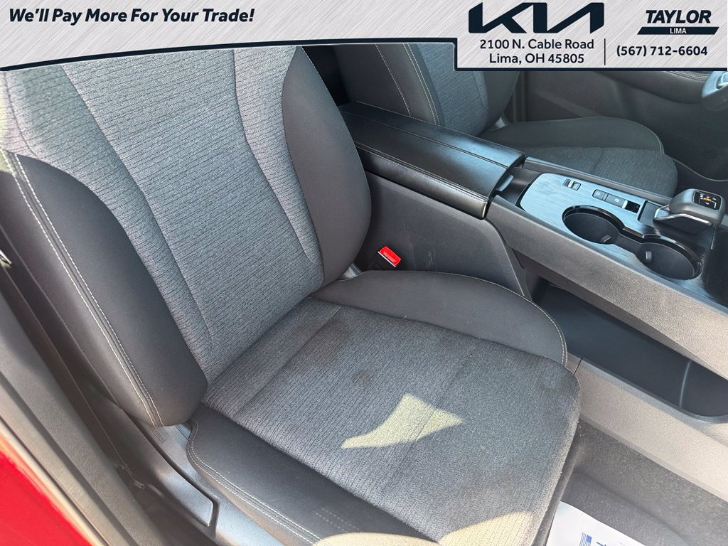 Used 2023 Nissan Rogue SV FWD image 11