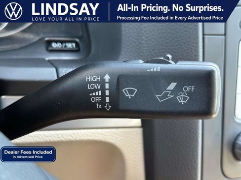 Used 2010 Volkswagen Jetta SE FWD image 21