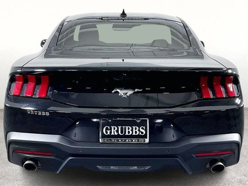 Used 2024 Ford Mustang Coupe image 6