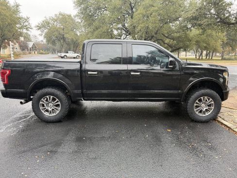 Used 2017 Ford F150 Lariat image 6