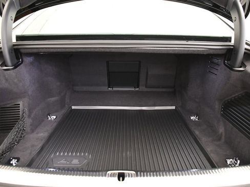 Used 2025 Audi S8 image 52