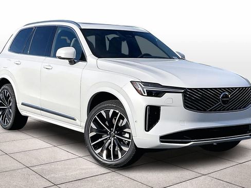 New 2026 Volvo XC90 T8 Plus image 2