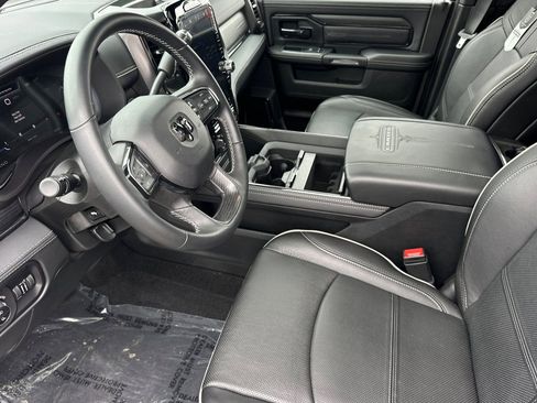 Used 2024 RAM 3500 Limited image 10