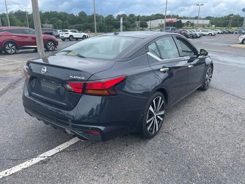 Used 2019 Nissan Altima 2.5 Platinum FWD image 3