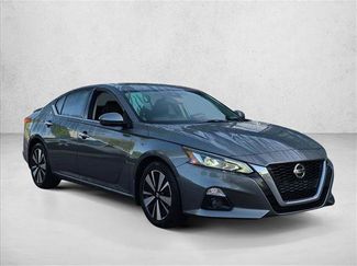 Used 2019 Nissan Altima 2.5 SL FWD video 3