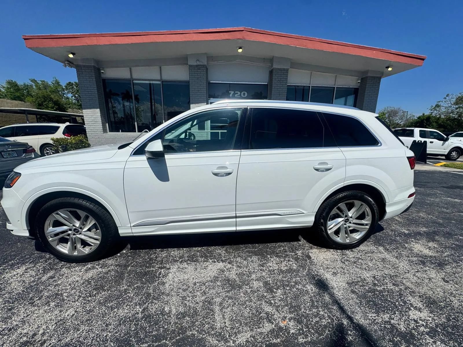 Used 2021 Audi Q7 2.0T Premium Plus w/ Executive Package AWD/4WD image 10