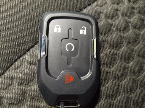 Used 2018 GMC Terrain SLE w/ Driver Convenience Package FWD image 32