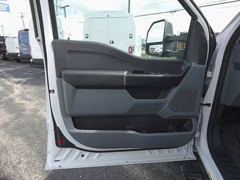 New 2025 Ford F550 4x4 Supercab Super Duty image 6