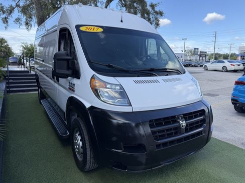 Used 2017 RAM ProMaster 2500 FWD image 3