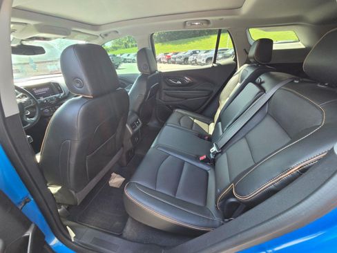 Used 2024 GMC Terrain AT4 w/ Infotainment Package II AWD/4WD image 7