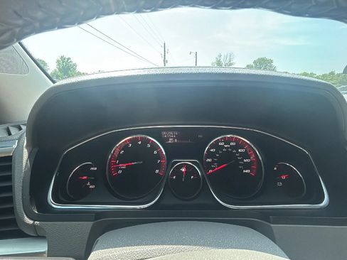 Used 2016 GMC Acadia SLT w/ Premium Edition AWD/4WD image 28
