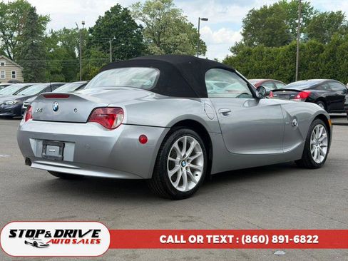 Used 2006 BMW Z4 3.0i RWD image 5