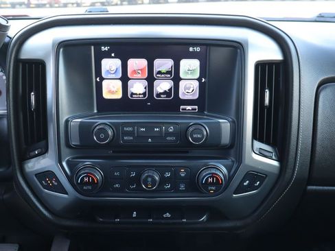 Used 2018 Chevrolet Silverado 1500 LTZ AWD/4WD image 11