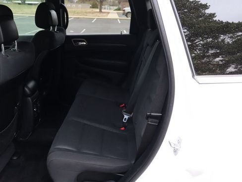 Used 2016 Jeep Grand Cherokee Laredo w/ Quick Order Package 23E image 20