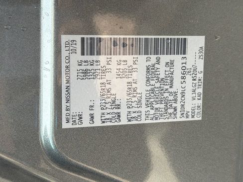 Used 2020 Nissan Pathfinder SL FWD image 32