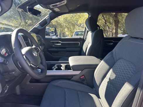 New 2026 RAM 1500 4x4 Crew Cab image 11