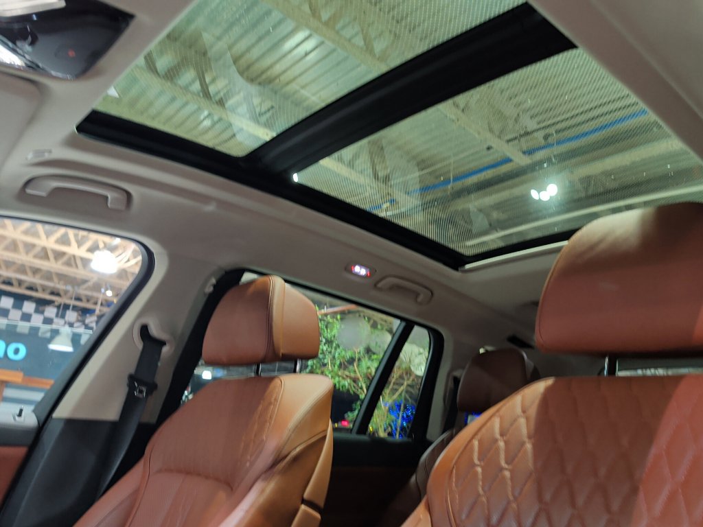 Certified 2023 BMW X7 xDrive40i w/ Executive Package AWD/4WD image 19