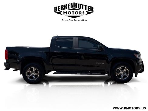 Used 2016 Chevrolet Colorado Z71 AWD/4WD image 2