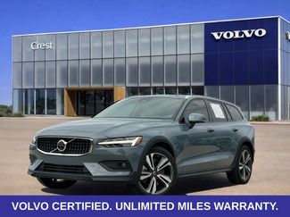 Certified 2024 Volvo V60 B5 Cross Country Plus w/ Protection Package Premier AWD/4WD video 1