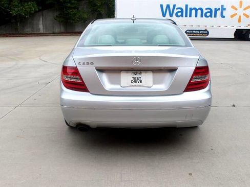 Used 2012 Mercedes-Benz C 250 Sedan image 4