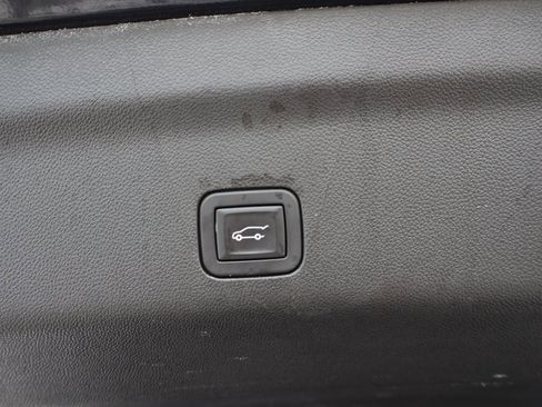 Used 2024 Chevrolet Tahoe RST image 28