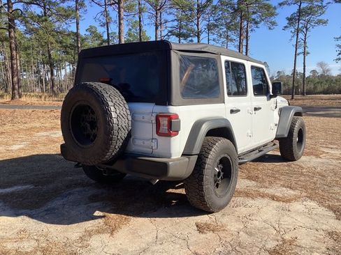 Used 2018 Jeep Wrangler Unlimited Sport S image 5