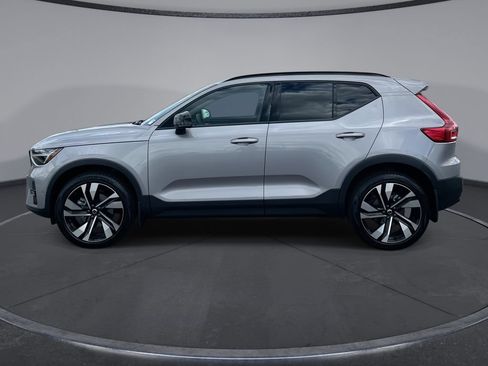 Used 2026 Volvo XC40 B5 Ultra w/ Climate Package AWD/4WD image 15