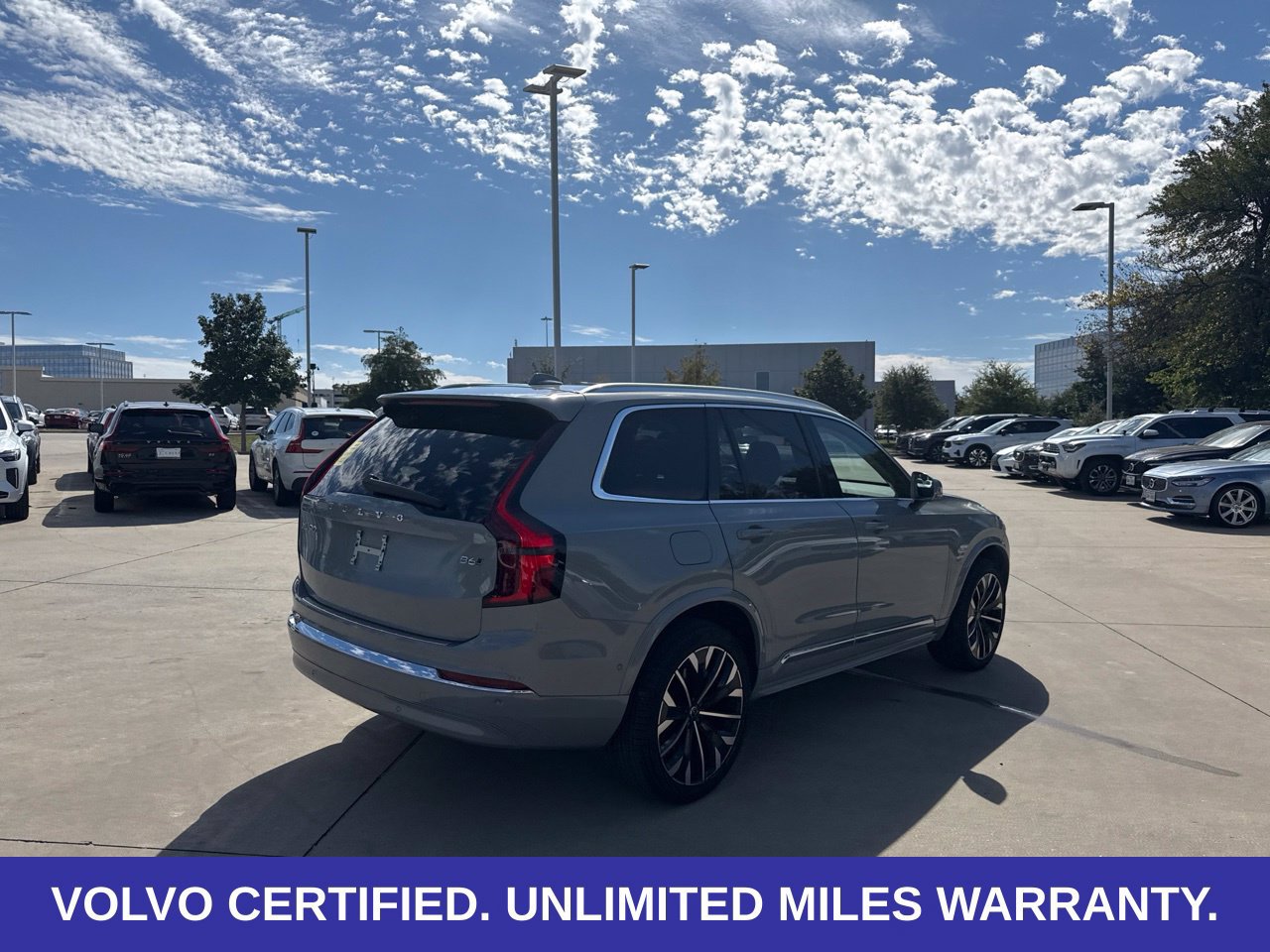 Certified 2026 Volvo XC90 B6 Plus AWD/4WD image 12