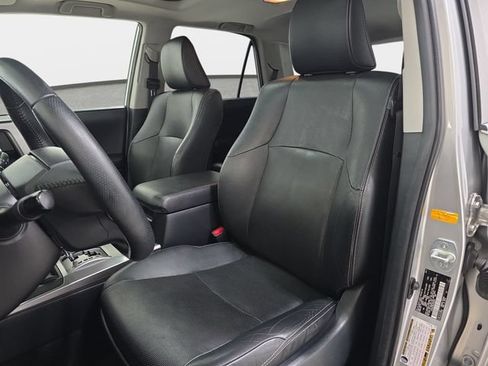 Used 2018 Toyota 4Runner Limited AWD/4WD image 14