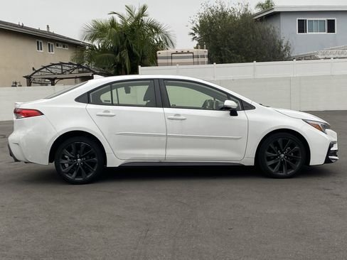 Used 2023 Toyota Corolla SE w/ Carpet Mat Package (TMS) image 2