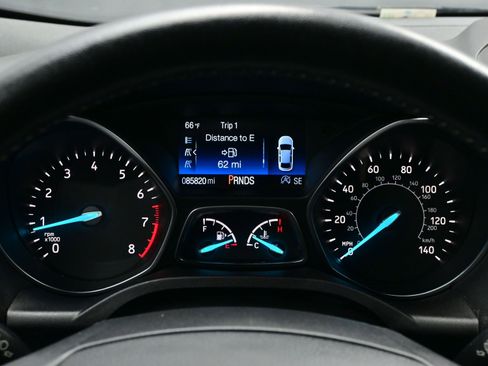 Used 2019 Ford Escape SEL image 24