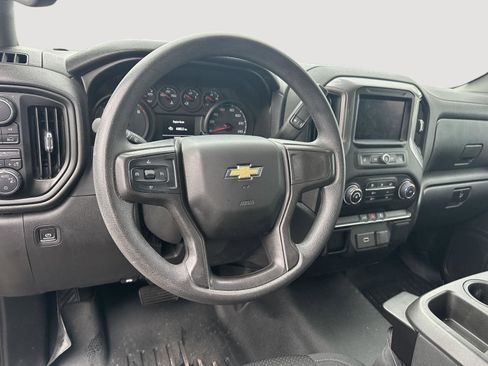 Used 2019 Chevrolet Silverado 1500 Custom w/ Custom Value Package image 11