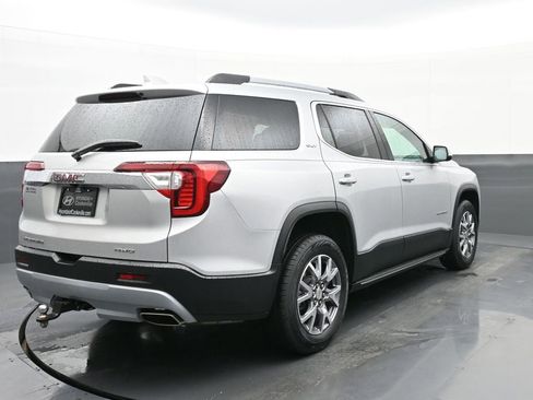 Used 2020 GMC Acadia SLT w/ Driver Alert Package II image 3