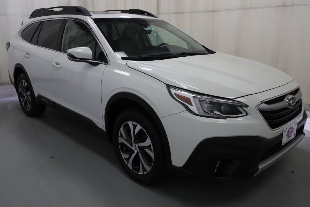 Used 2020 Subaru Outback Limited w/ Popular Package #2 AWD/4WD image 3