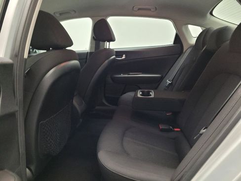 Used 2019 Kia Optima LX FWD image 18