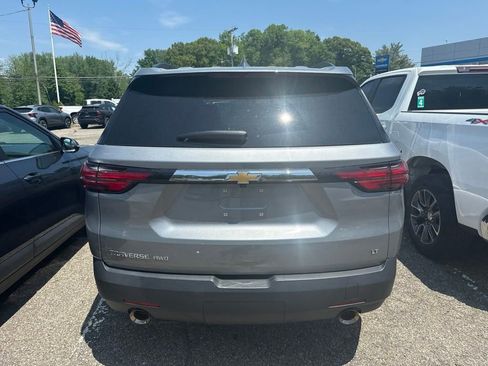 Used 2023 Chevrolet Traverse LT AWD/4WD image 5